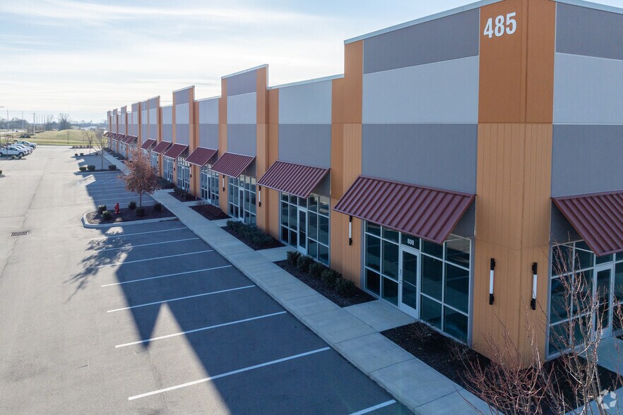 More Photos Of 485 International Dr, Jeffersonville Light Distribution For Lease