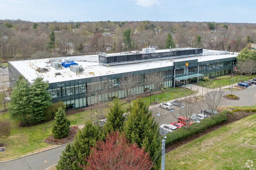 More Photos Of 260 Long Ridge Rd, Stamford Medical For Lease