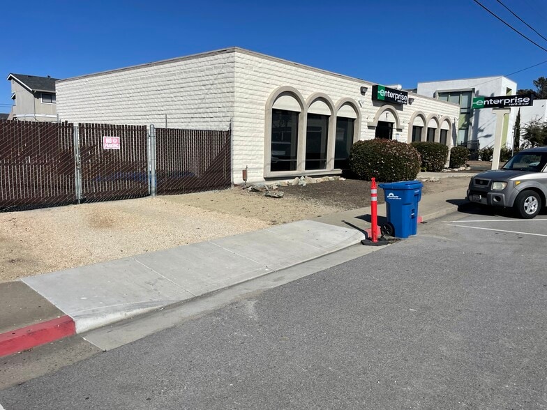 More Photos Of 1191 Echo Ave, Seaside Storefront Retail Office For Lease