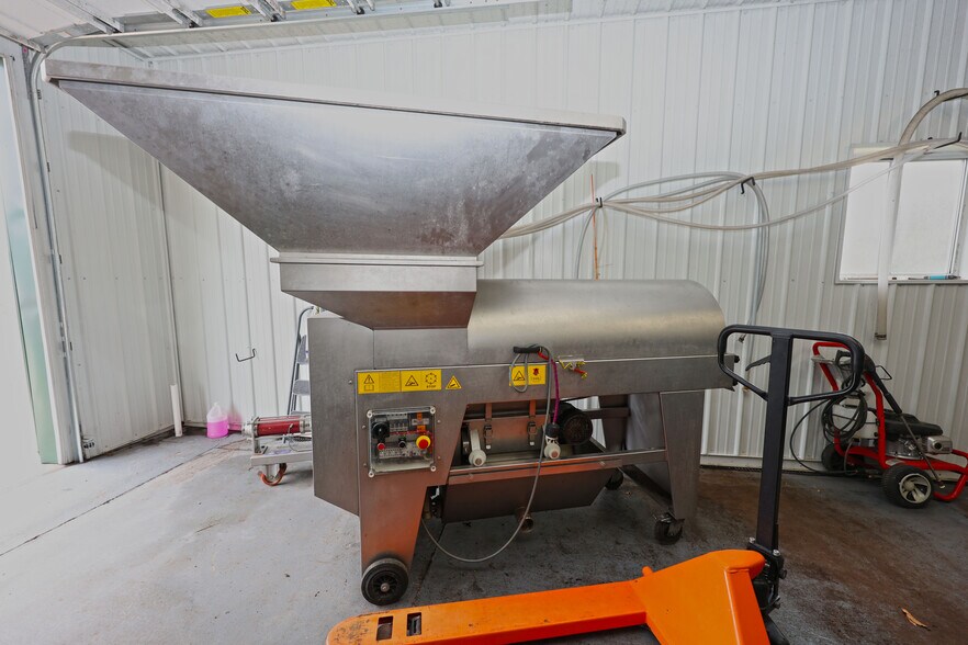 More Photos Of 7785 Hill Rd, Watervliet Specialty For Sale