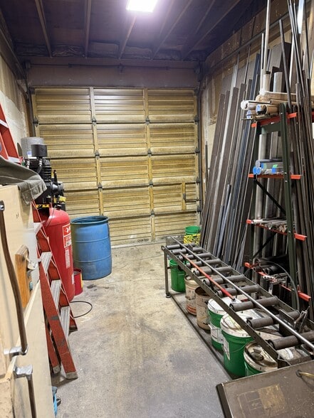 More Photos Of 2800 E 2nd St, Newberg Self Storage For Sale