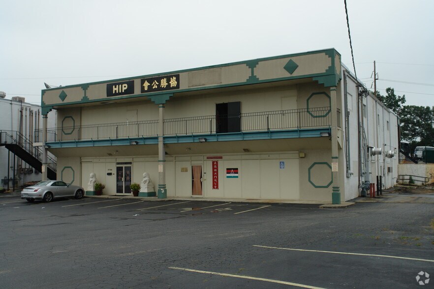 More Photos Of 5799 New Peachtree Rd, Doraville Storefront Retail Office For Lease