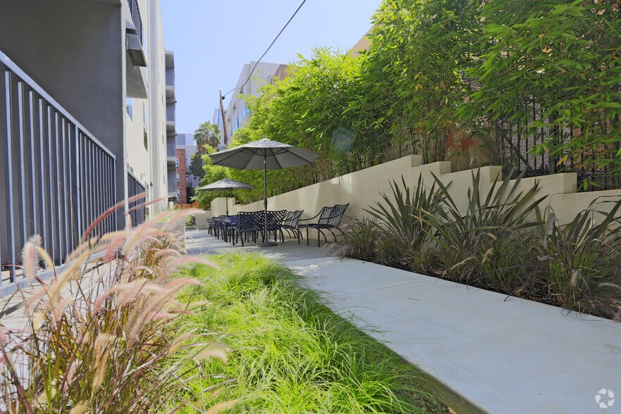 More Photos Of 422 S Lake St, Los Angeles Apartments For Sale