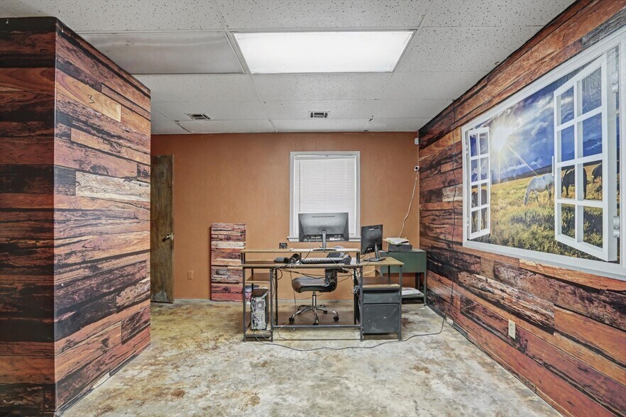 More Photos Of 603 W Rogers Blvd, Skiatook Freestanding For Sale