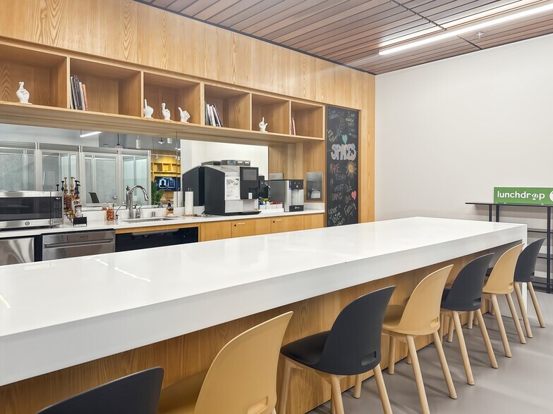 More Photos Of 3300 Dallas North Tollway, Plano Coworking Space