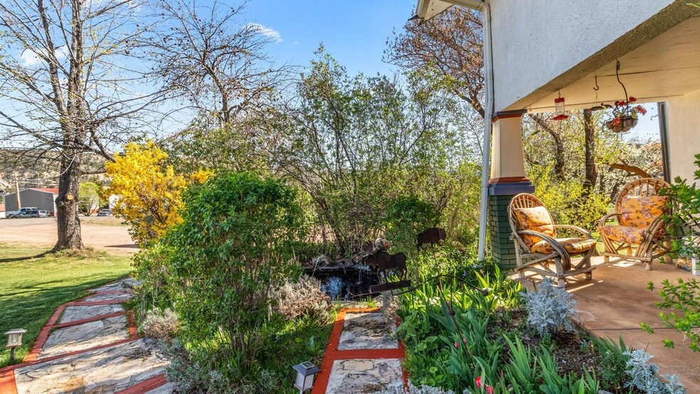 More Photos Of 295 N Main St, Glendale Hospitality For Sale