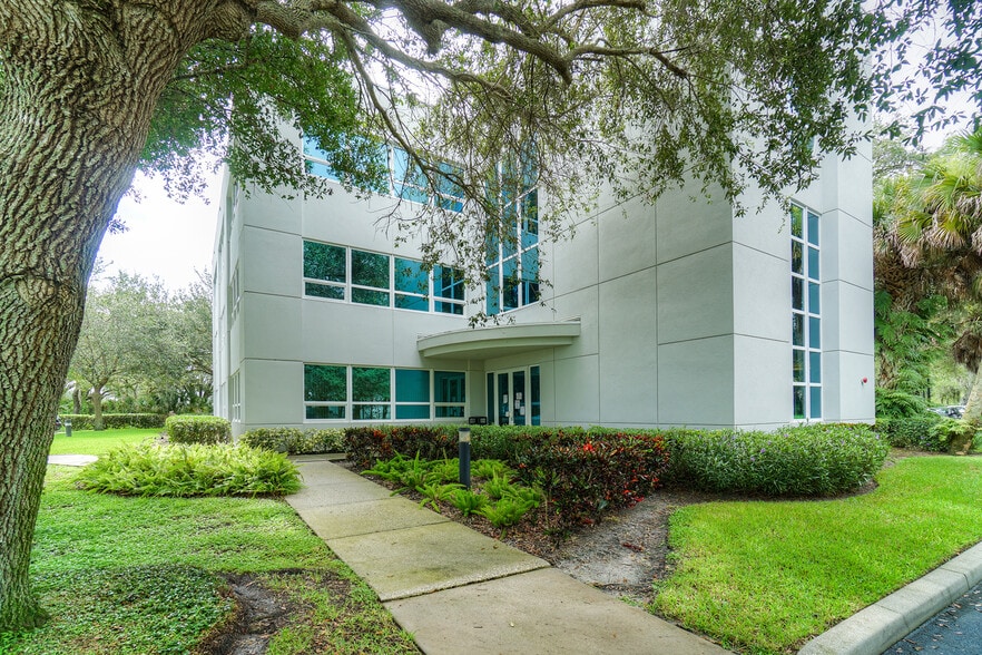 More Photos Of 1735 W Hibiscus Blvd, Melbourne Medical For Lease