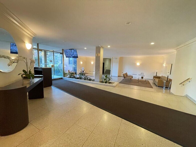 More Photos Of 10025 Queens Blvd, Forest Hills Apartments For Sale