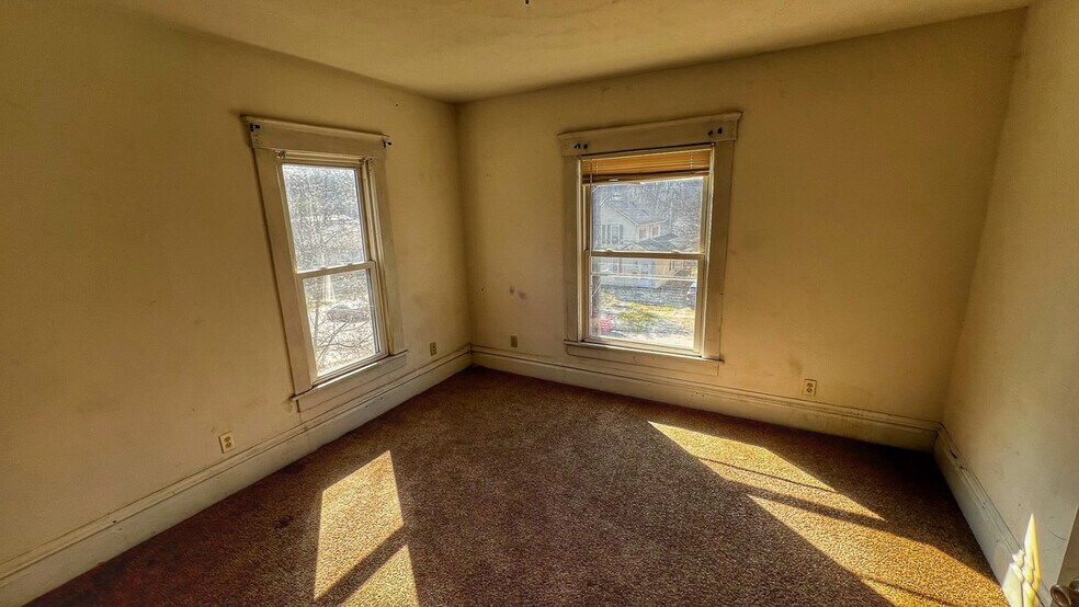 More Photos Of 499 Gage St, Akron Apartments For Sale