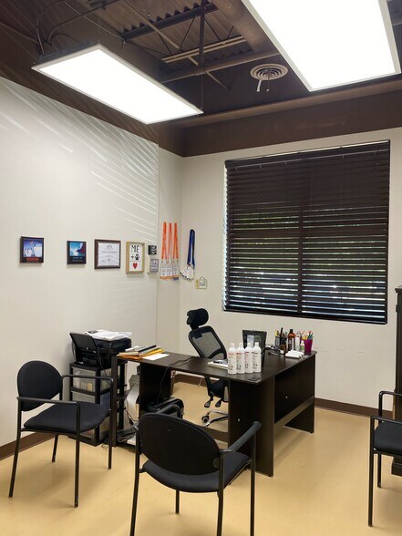 More Photos Of 1384 Buford Business Blvd, Buford Warehouse For Lease