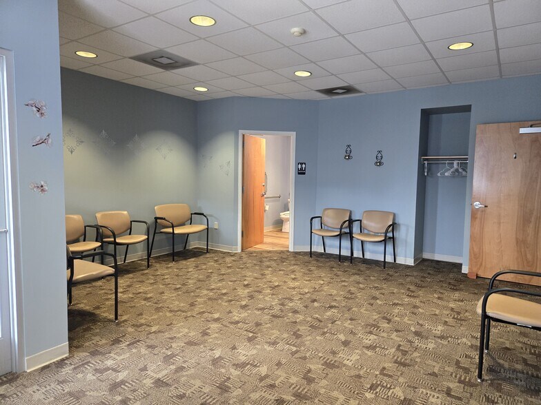 More Photos Of 176 Health Care Ln, Martinsburg Office For Sale