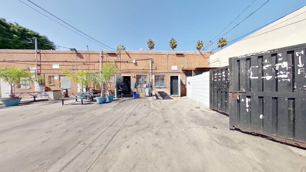 More Photos Of 11154-11172 Washington Blvd, Culver City Storefront For Lease