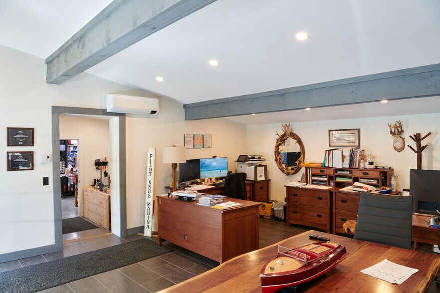 More Photos Of 1881 Pilot Knob Rd, Kattskill Bay Marina For Sale