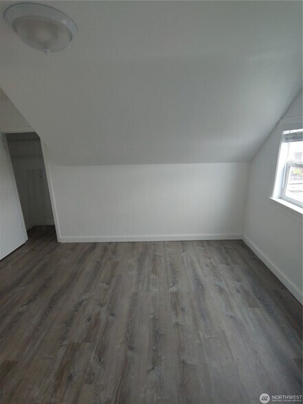 More Photos Of 1700 California Ave S, Long Beach Apartments For Sale