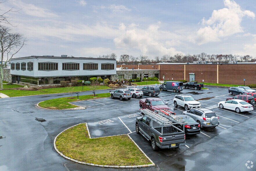 More Photos Of 240-260 W Nyack Rd, West Nyack Warehouse For Lease