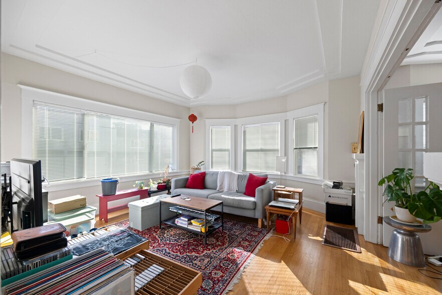 More Photos Of 4045 Manila Ave, Oakland Apartments For Sale
