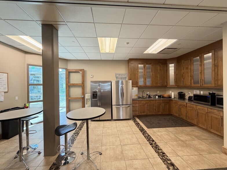 More Photos Of 4956 N 300 W, Provo Office For Lease