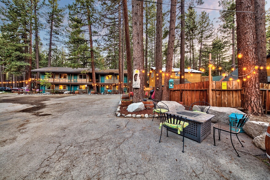 More Photos Of 1072 Ski Run Blvd, South Lake Tahoe Hotel For Sale