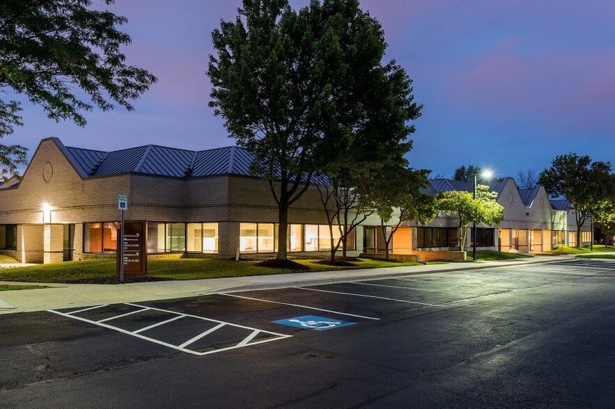 More Photos Of 904 Wind River Ln, Gaithersburg Office For Sale