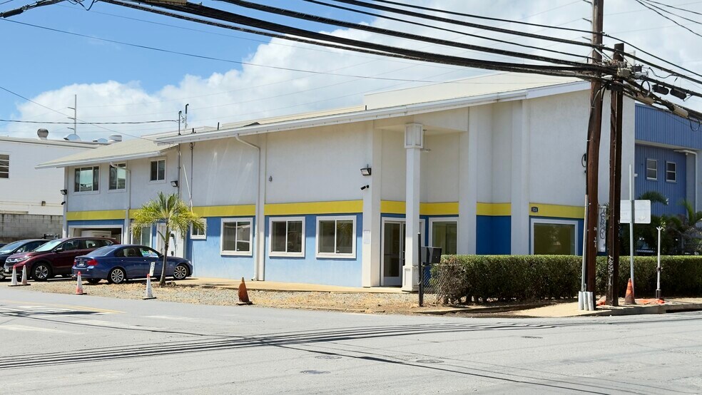 More Photos Of 524 Mokauea St, Honolulu Warehouse For Lease