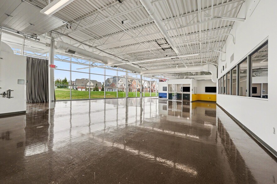 More Photos Of 2420 Oak Valley Dr, Ann Arbor Research And Development For Lease