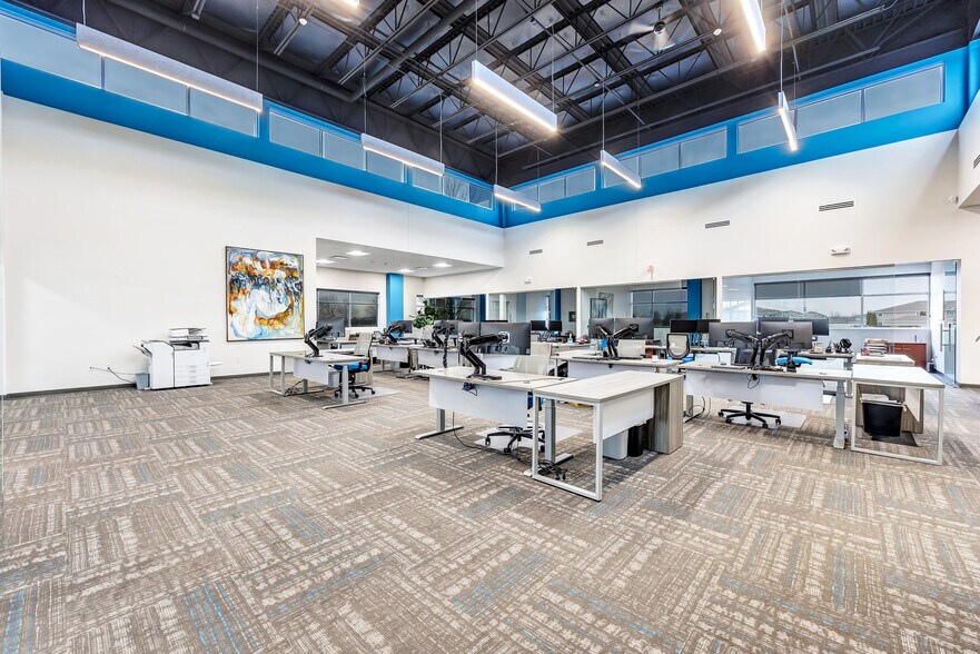 More Photos Of 3450 Packerland Dr, De Pere Medical For Lease