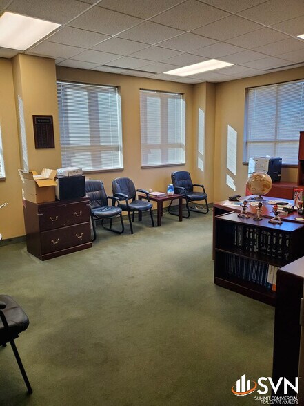 More Photos Of 4500 Courthouse Blvd, Stow Office For Lease