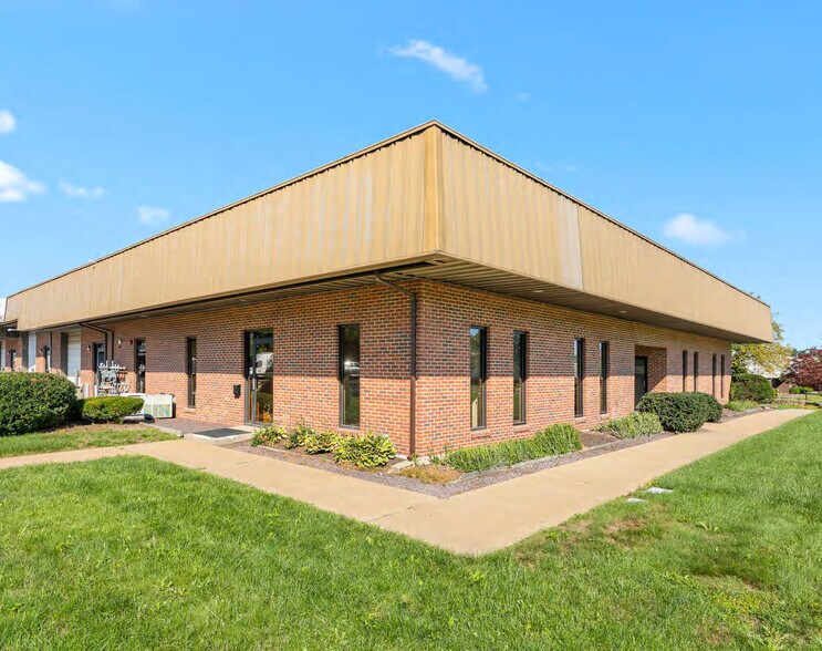 More Photos Of 20 Scotland Blvd, Bridgewater Warehouse For Lease