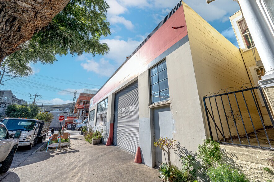 More Photos Of 3260 26th St, San Francisco Land For Sale