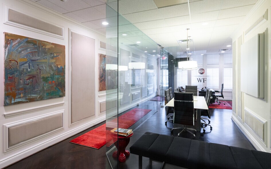 More Photos Of 112 Kercheval Ave, Grosse Pointe Office Residential For Lease