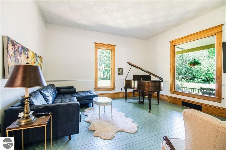 More Photos Of 2287 S Main St, Central Lake Hospitality For Sale