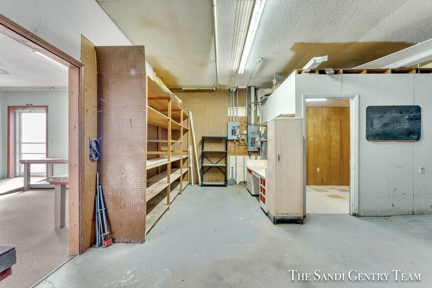 More Photos Of 1343 Whitehall Rd, Muskegon Medical For Sale