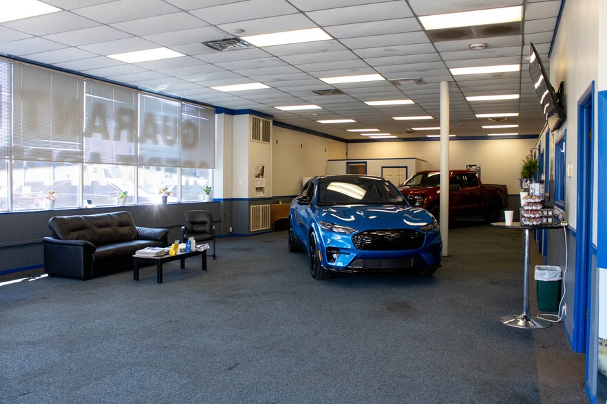 More Photos Of 1625 Commerce St, Wellsburg Auto Dealership For Sale