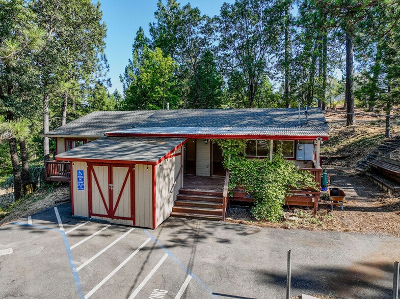 More Photos Of 15386 Little Valley Rd, Grass Valley Freestanding For Sale