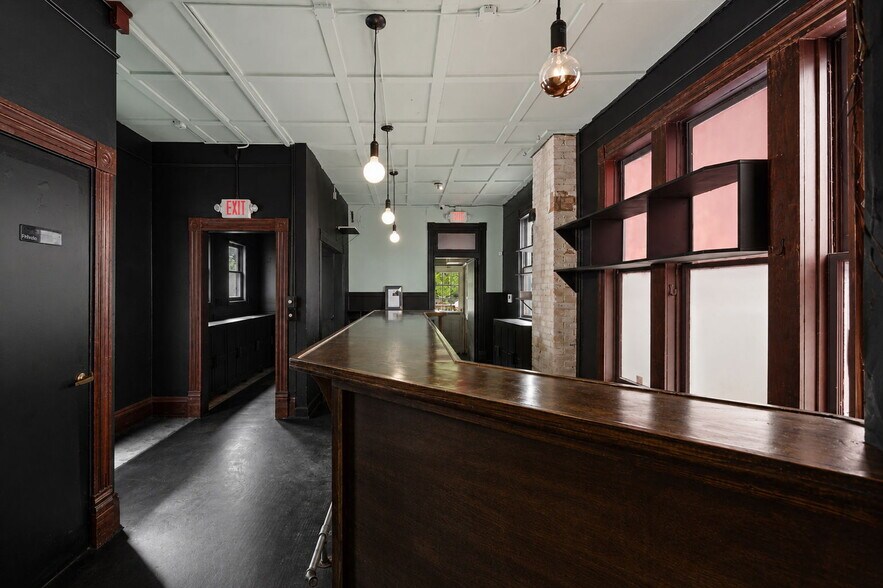 More Photos Of 318 Martinez St, San Antonio Storefront Retail Office For Lease