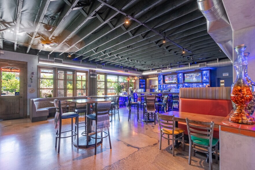 More Photos Of 2927 Spring St, Paso Robles Restaurant For Sale