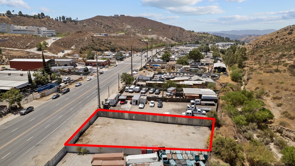 More Photos Of 16971 Sierra Hwy, Canyon Country Land For Lease