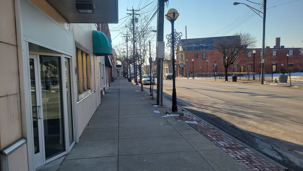 More Photos Of 6014 Hamilton Ave, Cincinnati Auto Repair For Sale