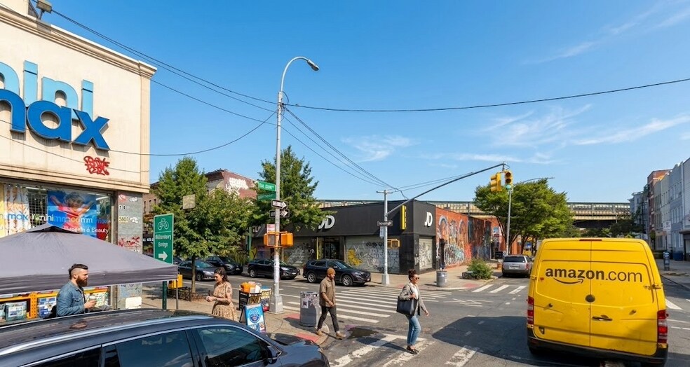 More Photos Of 437 Knickerbocker Ave, Brooklyn Storefront For Lease