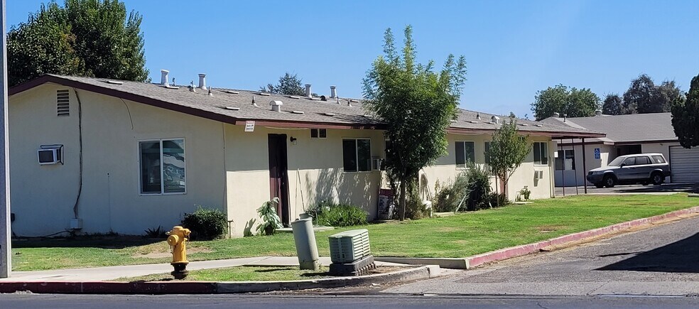 More Photos Of 340 S Blackstone St, Tulare Apartments For Sale