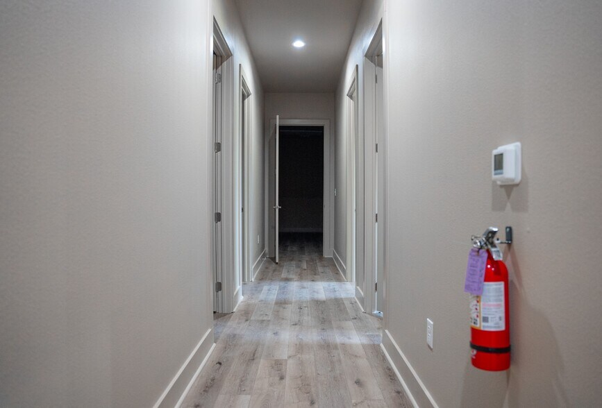 More Photos Of 4230 S Major Dr, Beaumont Warehouse For Lease