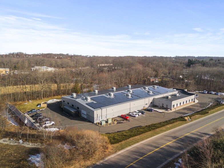 More Photos Of 2 Fox Hollow Rd, Oxford Manufacturing For Sale
