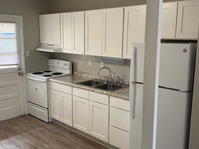 More Photos Of 1133-1144 Berkshire Rd, Fayetteville Apartments For Sale