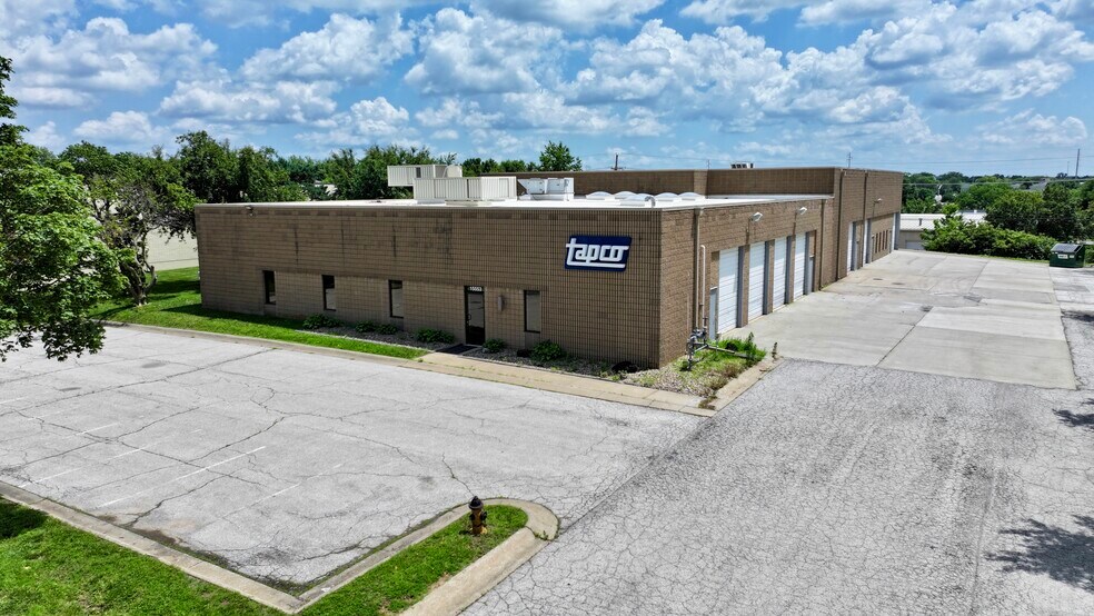 Primary Photo Of 15553 W 110th St, Lenexa Service For Lease