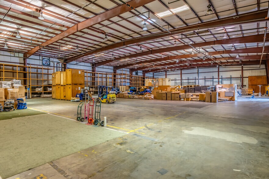 More Photos Of 301 20th Ave, Columbus Warehouse For Sale