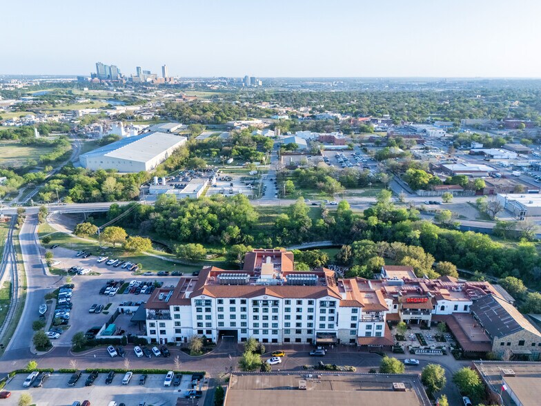 More Photos Of 319 NE 23rd St, Fort Worth Land For Sale
