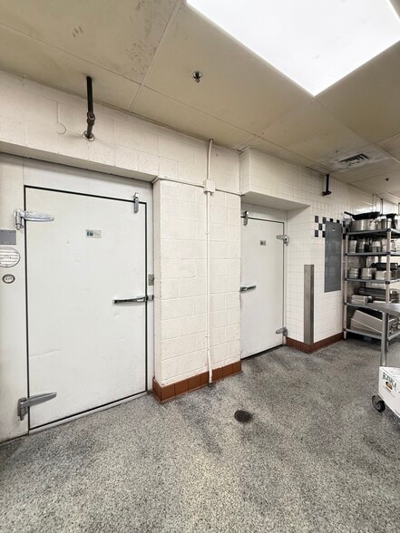 More Photos Of 1619 N 1st St, Hermiston Restaurant For Sale