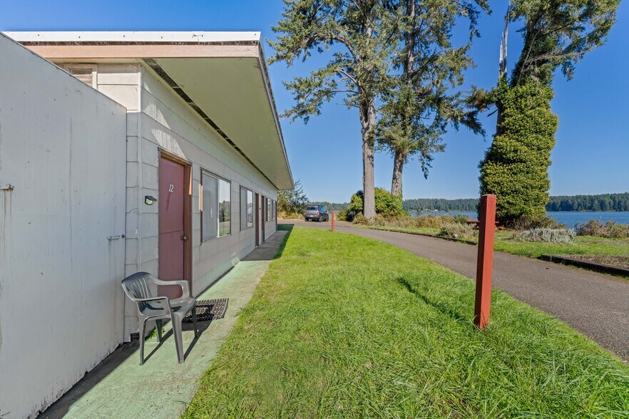 More Photos Of 4484 Fish Mill, Westlake Hotel For Sale