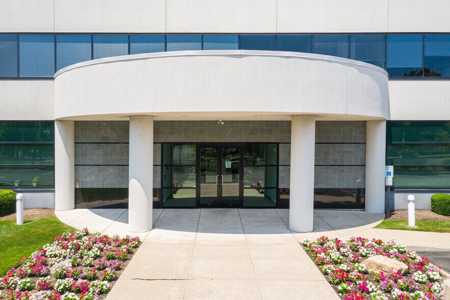 More Photos Of 260 Industrial Way W, Eatontown Warehouse For Lease