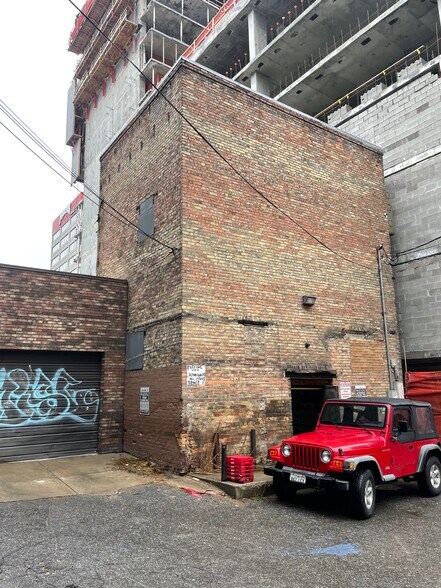 More Photos Of 158 S State St, Salt Lake City Storefront For Lease